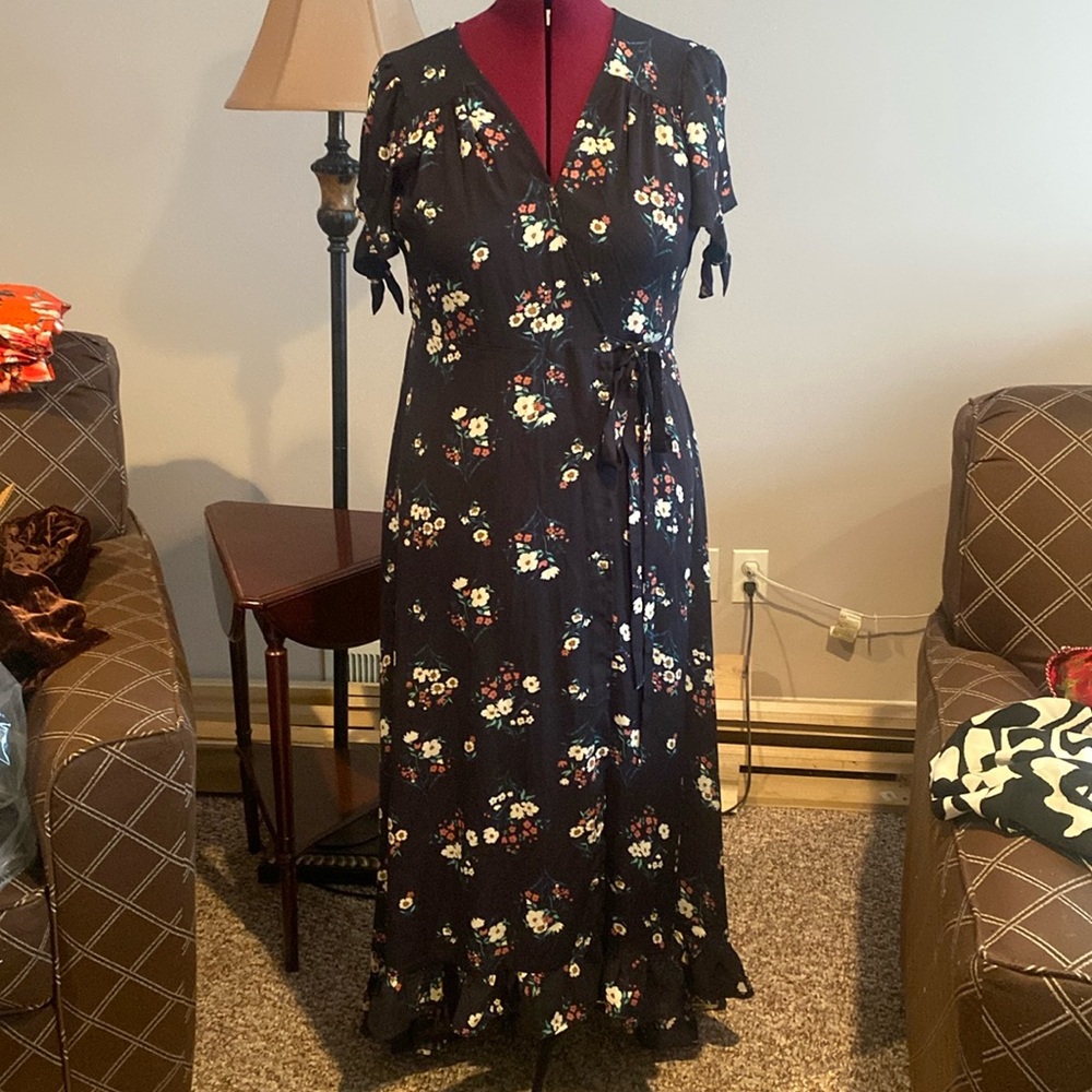Chelsea28 Blue Floral Wrap Dress